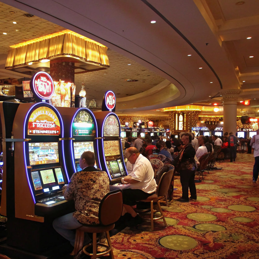 win1110-Game-Slots